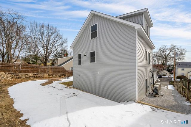 198 Castle Avenue, Fairfield, CT 06825