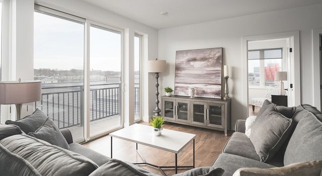 26 Hichborn Street 2, Boston, MA 02135