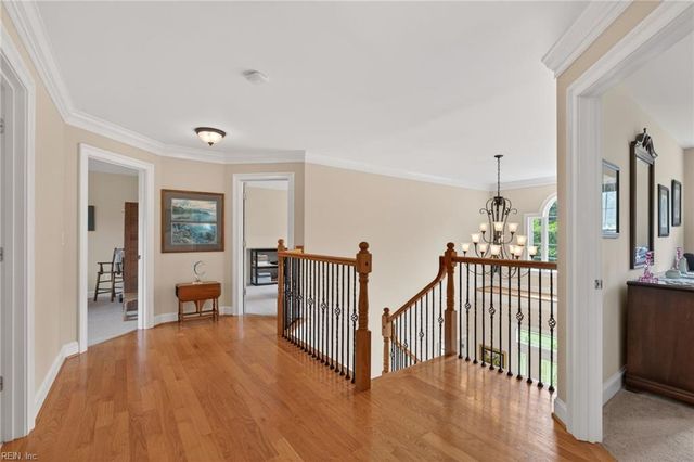 102 Taylor Farm LN, Yorktown, VA 23693
