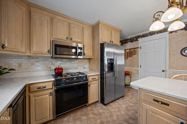 801 Lakeside Drive, Lillington, NC 27546