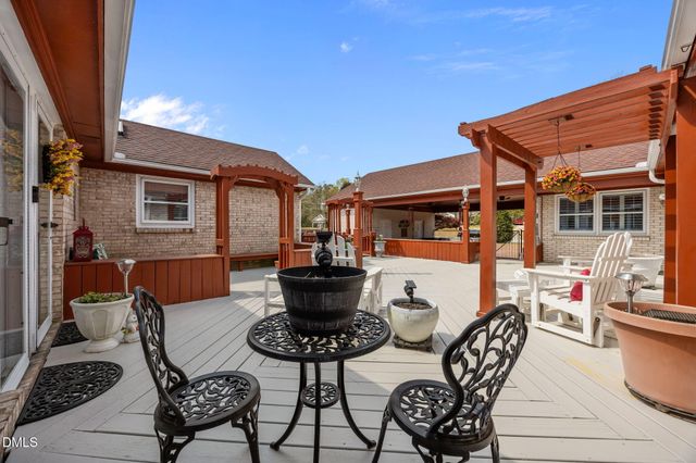 801 Lakeside Drive, Lillington, NC 27546