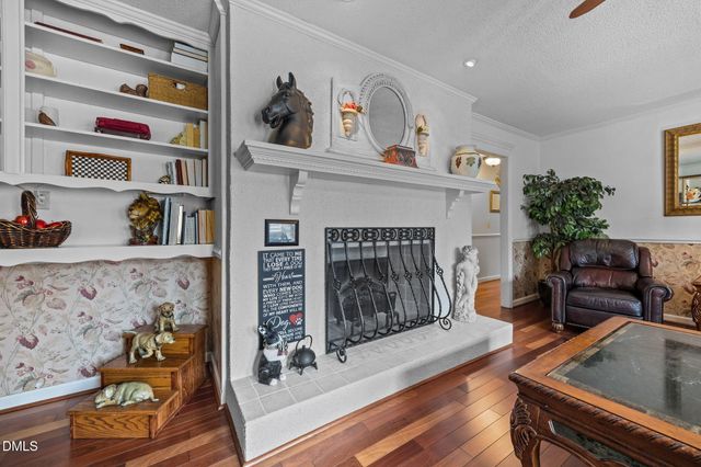 801 Lakeside Drive, Lillington, NC 27546