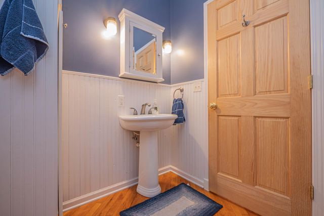 4 FAIR OAKS RD, Moberly, MO 65270