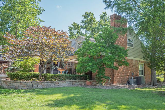 4 FAIR OAKS RD, Moberly, MO 65270