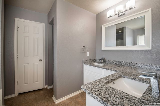 6527 Ithaca Falls, San Antonio, TX 78239