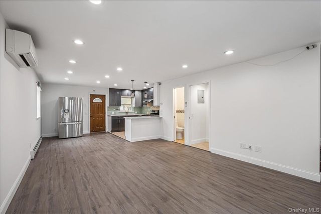 5020 Clearview Expressway, Oakland Gardens, NY 11364