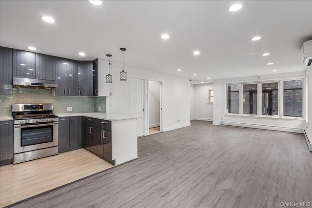 5020 Clearview Expressway, Oakland Gardens, NY 11364