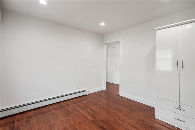 5020 Clearview Expressway, Oakland Gardens, NY 11364