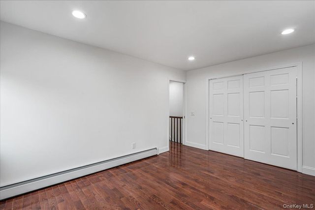 5020 Clearview Expressway, Oakland Gardens, NY 11364