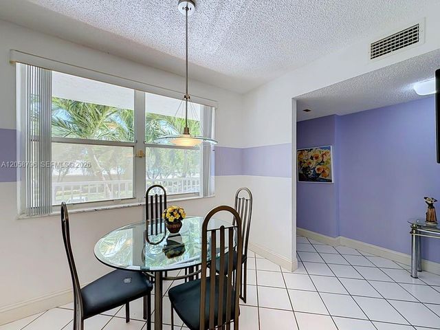 10208 NW 24th Place 205, Sunrise, FL 33322
