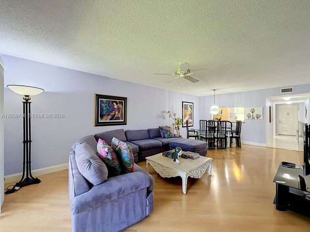 10208 NW 24th Place 205, Sunrise, FL 33322
