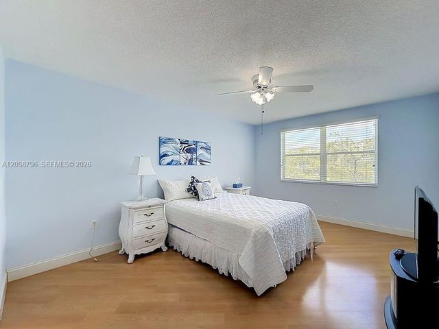 10208 NW 24th Place 205, Sunrise, FL 33322