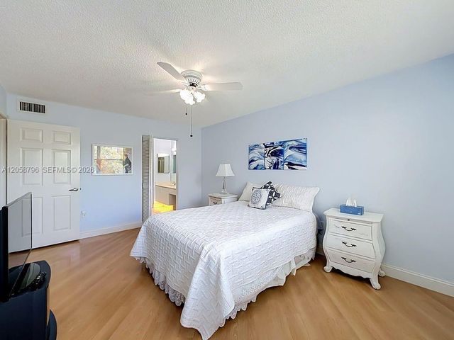 10208 NW 24th Place 205, Sunrise, FL 33322