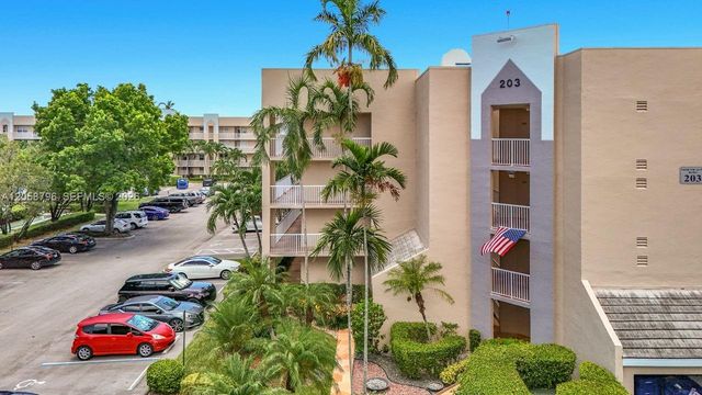 10208 NW 24th Place 205, Sunrise, FL 33322