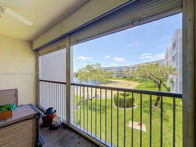 10208 NW 24th Place 205, Sunrise, FL 33322