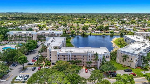 10208 NW 24th Place 205, Sunrise, FL 33322