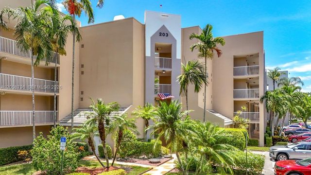 10208 NW 24th Place 205, Sunrise, FL 33322