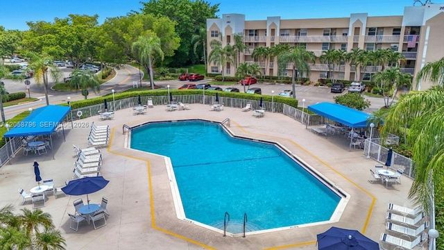 10208 NW 24th Place 205, Sunrise, FL 33322