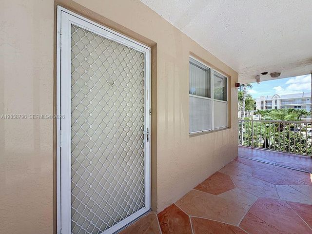 10208 NW 24th Place 205, Sunrise, FL 33322