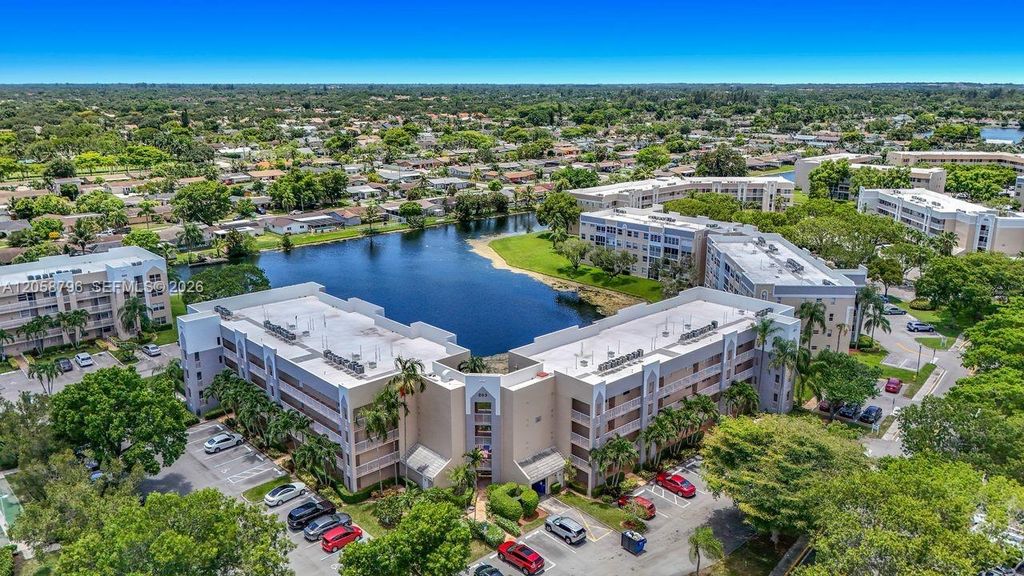 10208 NW 24th Place 205, Sunrise, FL 33322