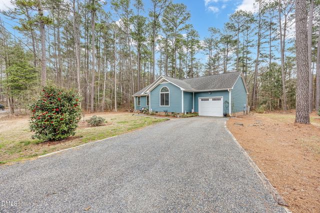 633 Lilac Lane, Vass, NC 28394