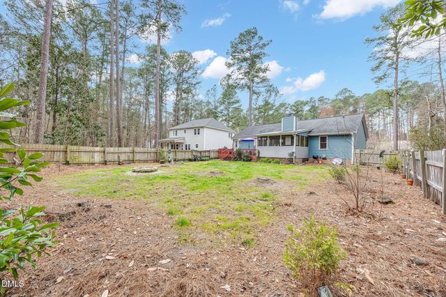 633 Lilac Lane, Vass, NC 28394