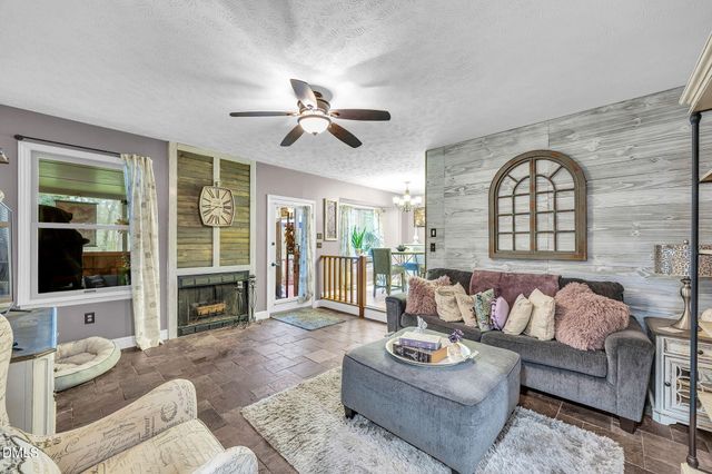 633 Lilac Lane, Vass, NC 28394