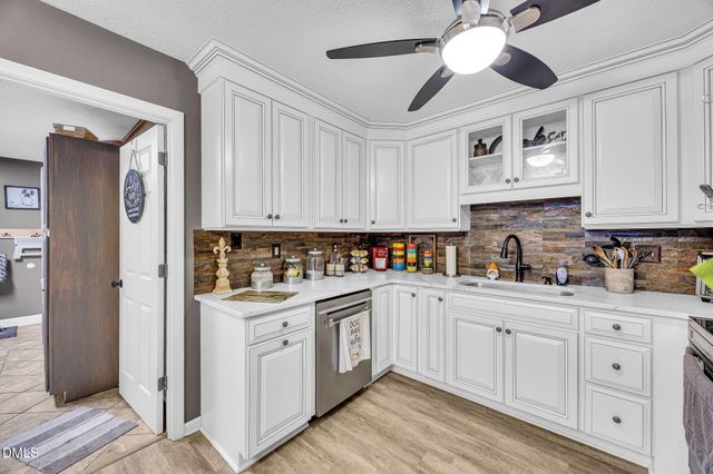 633 Lilac Lane, Vass, NC 28394