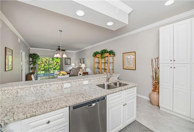 1051 Winding Pines CIR 107, Cape Coral, FL 33909