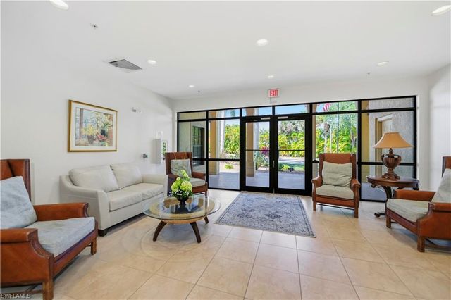 1051 Winding Pines CIR 107, Cape Coral, FL 33909