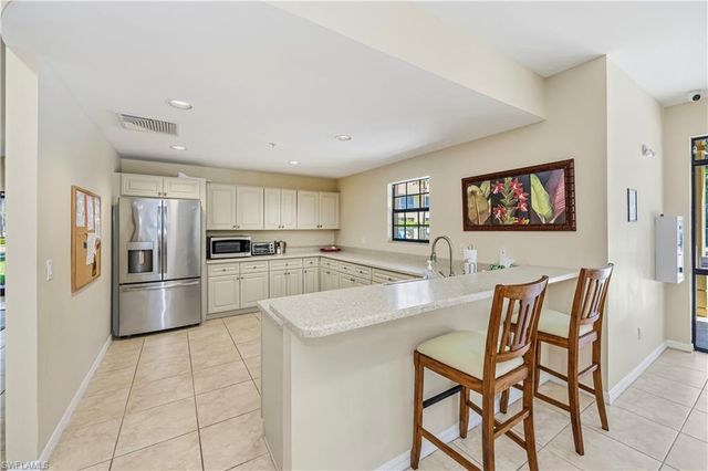 1051 Winding Pines CIR 107, Cape Coral, FL 33909