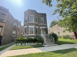 7220 S Rhodes Avenue, Chicago, IL 60619
