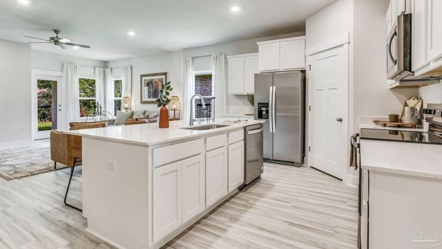 5907 Sargassum Ln, Milton, FL 32583