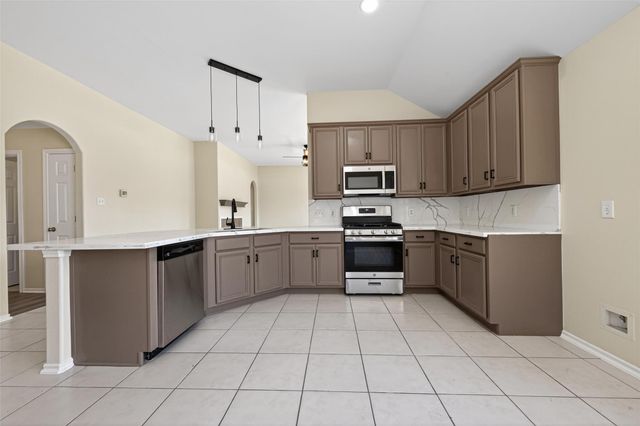 19902 Chaste Tree Lane, Humble, TX 77338