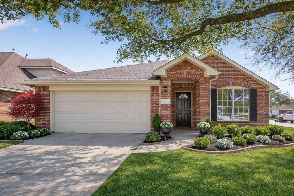 19902 Chaste Tree Lane, Humble, TX 77338