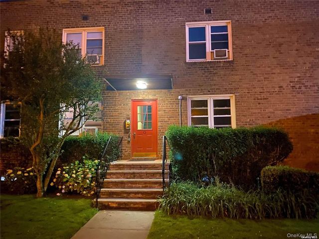 275 Maple Avenue 4-G, Rockville Centre, NY 11570