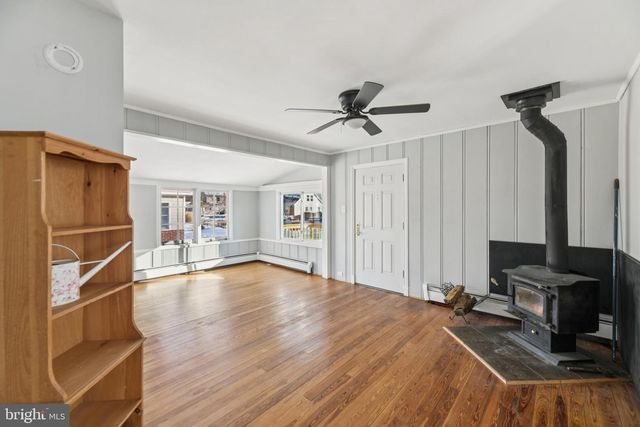 306 LINDEN AVE, Mayo, MD 21106