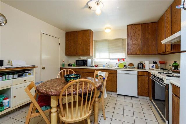 1931 Palm Avenue, San Mateo, CA 94403