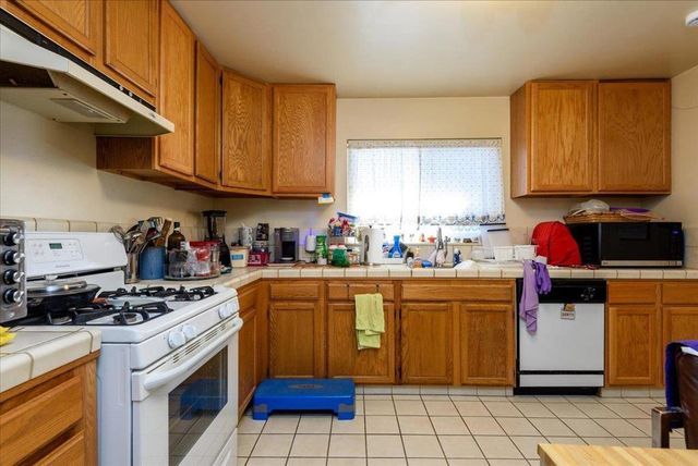 1931 Palm Avenue, San Mateo, CA 94403