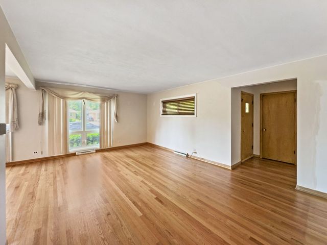 11115 Martindale Drive, Westchester, IL 60154