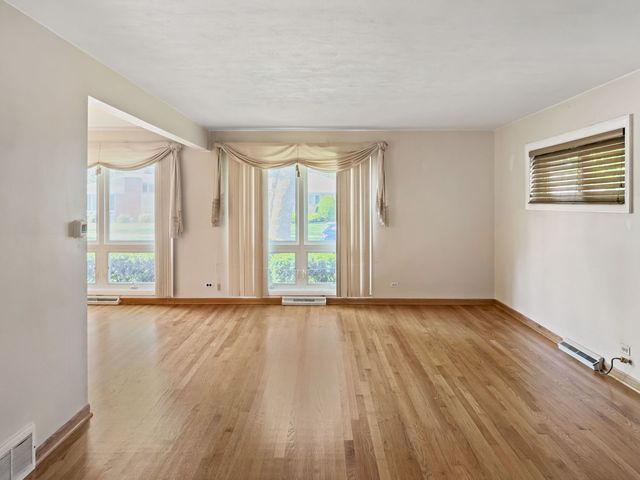 11115 Martindale Drive, Westchester, IL 60154