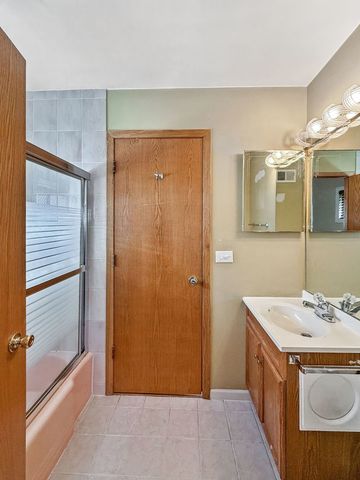 11115 Martindale Drive, Westchester, IL 60154