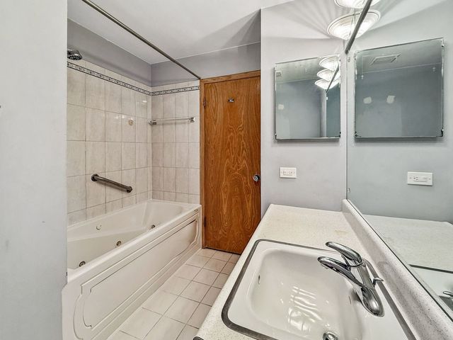 11115 Martindale Drive, Westchester, IL 60154