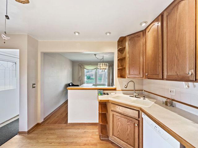 11115 Martindale Drive, Westchester, IL 60154