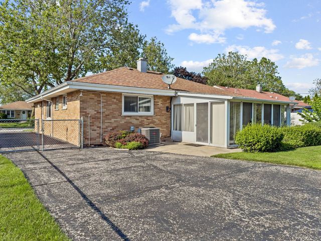 11115 Martindale Drive, Westchester, IL 60154