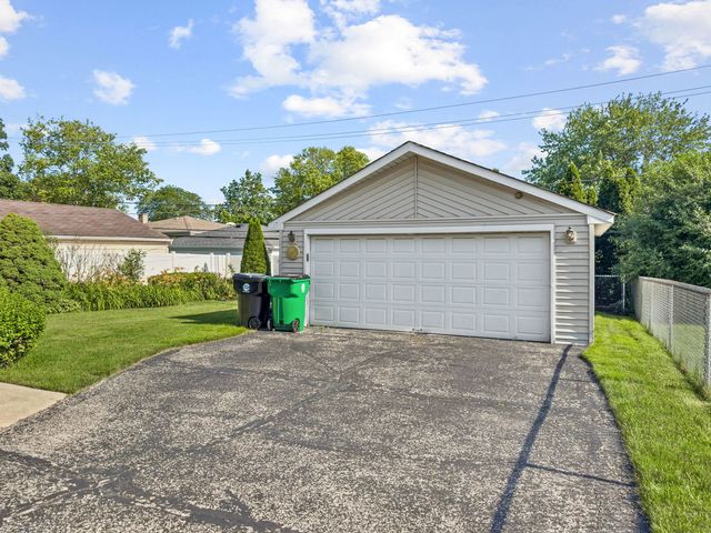 11115 Martindale Drive, Westchester, IL 60154