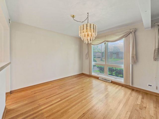 11115 Martindale Drive, Westchester, IL 60154