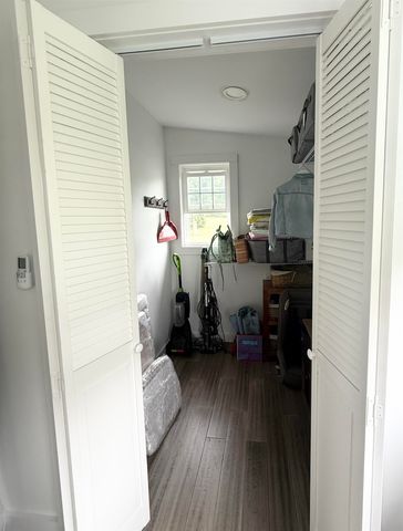59 Island Circle, South Hero, VT 05486