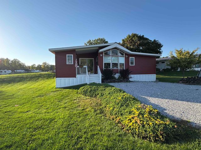 59 Island Circle, South Hero, VT 05486