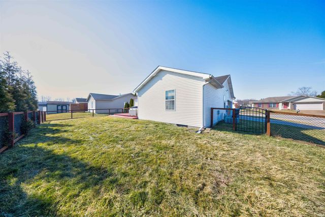 12515 Rolling Meadows Drive, Evansville, IN 47725